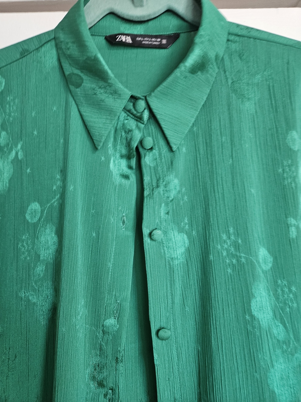 Zara Green Button-Up Blouse - Picture 2 of 8